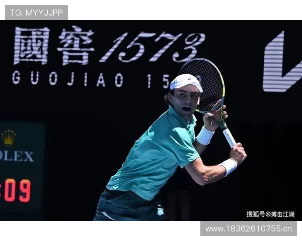 辛纳惊魂瞬间险遭丰塞卡扣杀